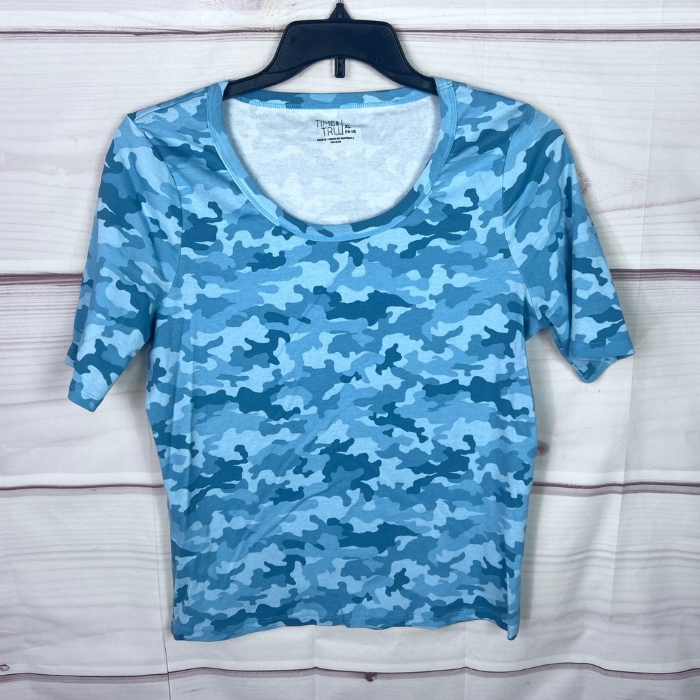 Time And Tru Top Womens XL Blue Camo Print T-Shirt Scoop Neck Short Sleeve Slim
